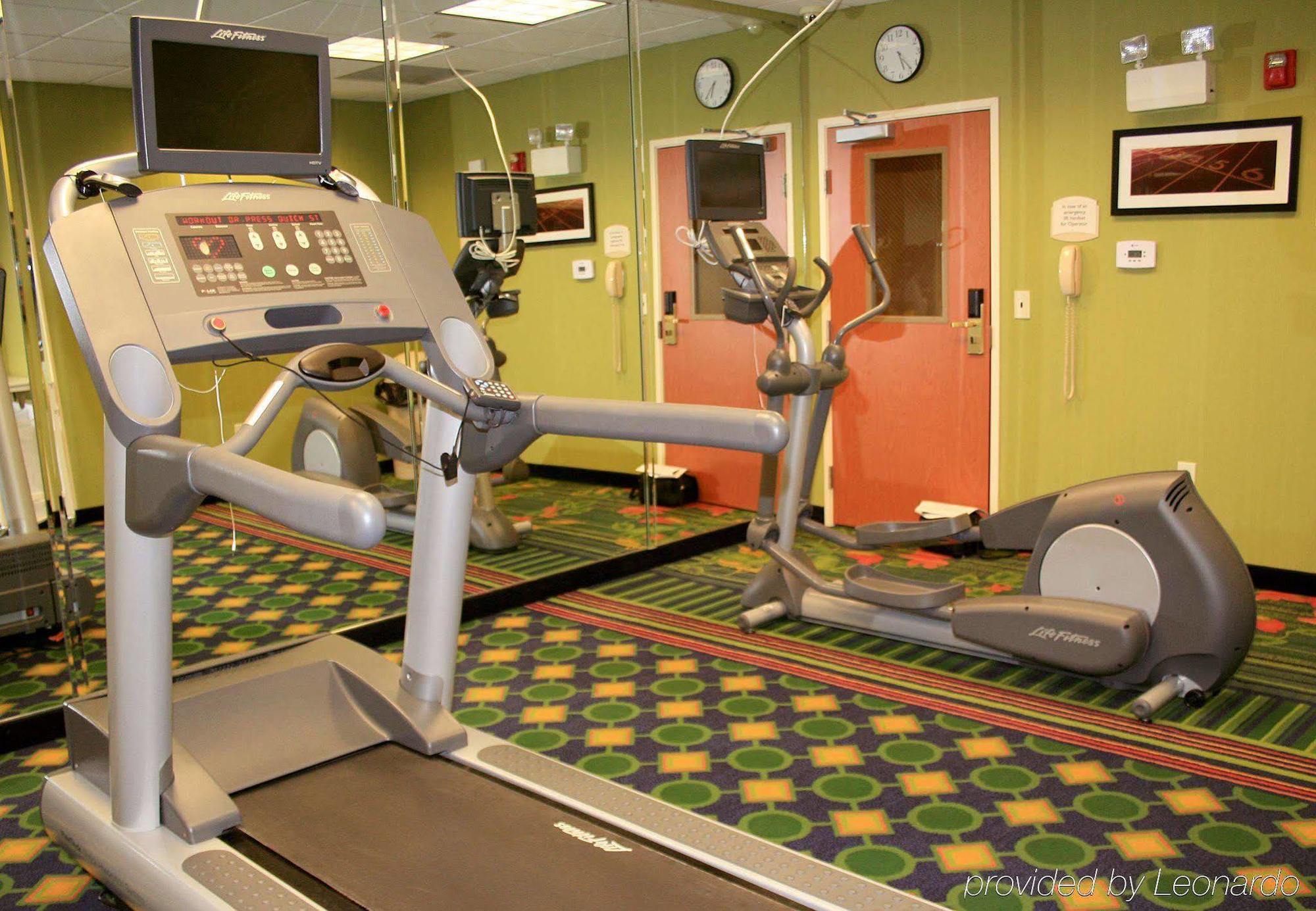 Fairfield Inn & Suites By Marriott Fairmont Facilidades foto